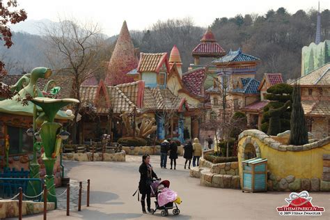 Everland - photographed, reviewed and rated by The Theme Park Guy