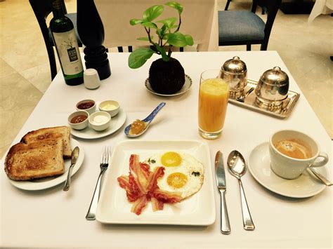 DESAYUNOS HOTELEROS PARA TODO PÚBLICO: UN RECORRIDO ENTRE HUEVOS ...