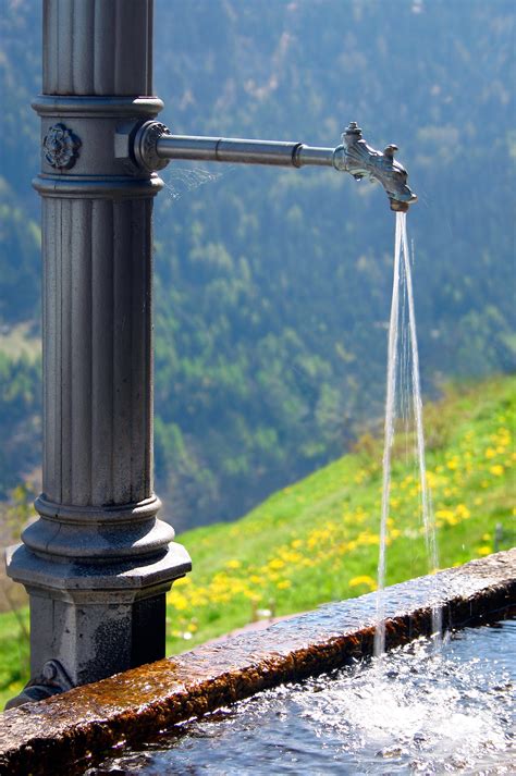 File:Fresh water fountain.jpg - Wikipedia