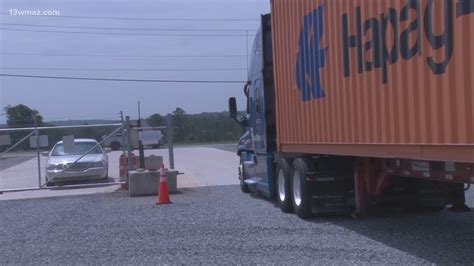 Macon parking areas open up to truck drivers | 13wmaz.com