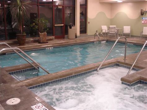 hotels in laurel md with indoor pool - Contessa Peacock