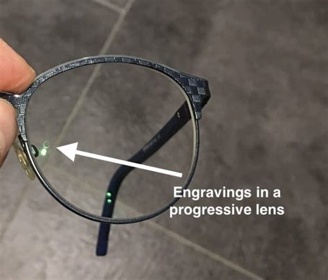 Engravings-in-a-progressive-lens | progressive-glasses.com