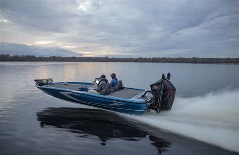 Triton Boats introduces all-new Triton 21 XRT - Bass Pro