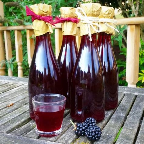 Blackberry Liqueur Recipe * Marvellous Mrs P - Lifestyle, Vintage & Family Blog | Blackberry ...