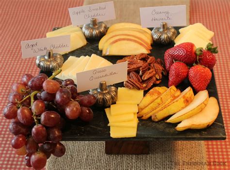 The Freshman Cook: Fruit and Cheese Platter/#SundaySupper