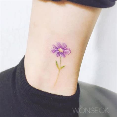 Αποτέλεσμα εικόνας για cosmo flower tattoo | Tiny flower tattoos, Cosmos tattoo, Picture tattoos