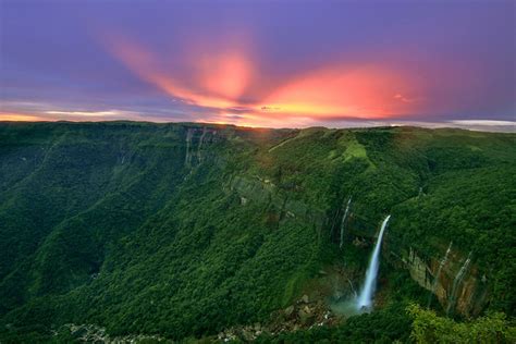 Lost yourself in the romantic world of waterfalls - Shillong - India Tourism Guide & Travel ...