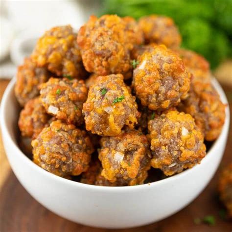 Easy Sausage Balls Recipe - Sausage Cheese Balls Recipe