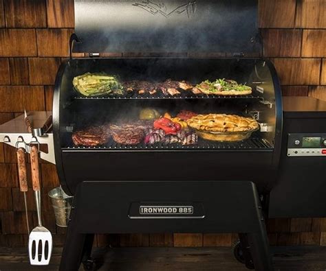 Traeger Ironwood 885 Pellet Grill Review - Eatlords