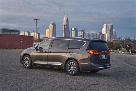 2023 Chrysler Pacifica Hybrid: Review, Trims, Specs, Price, New Interior Features, Exterior ...