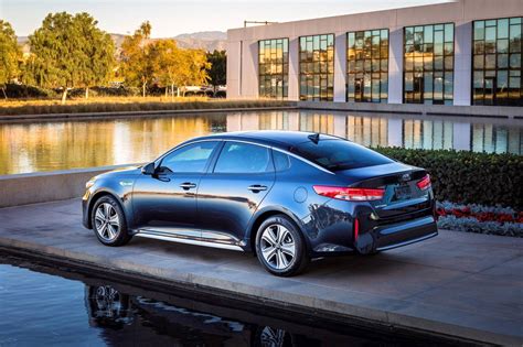 2017 Kia Optima Hybrid VINs, Configurations, MSRP & Specs - AutoDetective