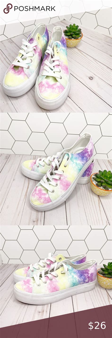 Mudd Beyley White Platform Canvas Y2K Millennial Tie Dye Sneakers Size 8.5