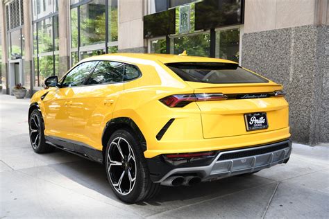 Pre-Owned 2020 Lamborghini Urus SUV in Chicago #GC3330 | Alfa Romeo of Chicago