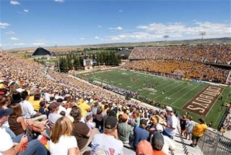 Pin by UniSunn 144 College Football B on University of Wyoming Cowboys | University of wyoming ...