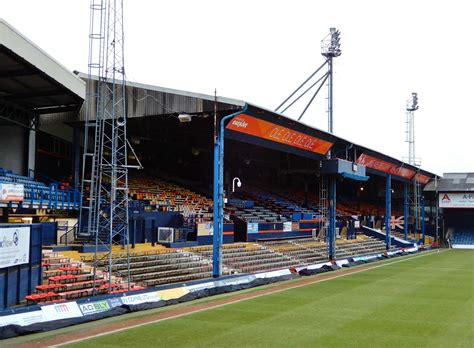 Extreme Football Tourism: ENGLAND: Luton Town FC