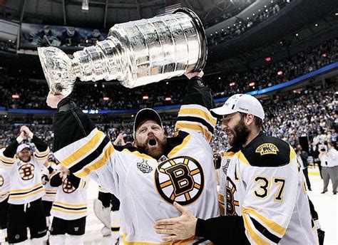 Tim Thomas again brilliant as Boston Bruins win Stanley Cup with 4-0 ...