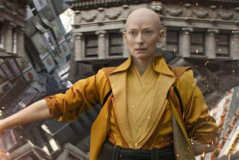 Tilda Swinton Reveals How 'Avengers: Endgame' Reshoots Altered The ...