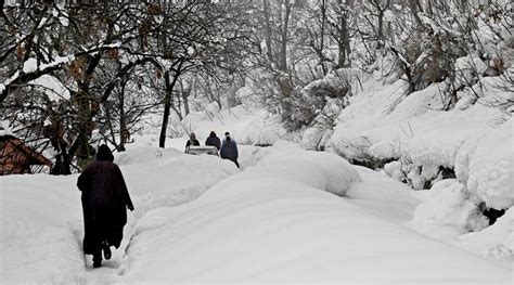 J-K: Udhampur receives fresh snowfall, IMD predicts heavy snowfall next ...