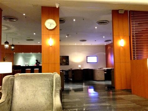 Delhi Airport Lounge | World-Adventurer