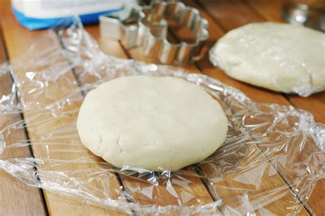 How To Roll And Cut Out Cookie Dough - Food.com