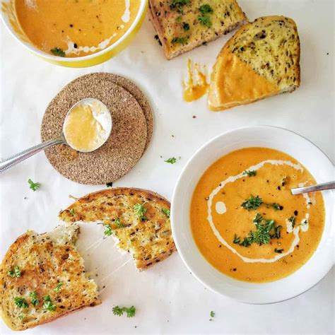 Grilled Cheese and Tomato Soup | Sweet Caramel Sunday