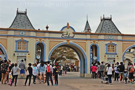 It’s Halloween Season at Everland Korea