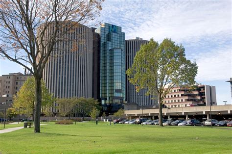 CWRU, MetroHealth extend affiliation through 2031 | Crain's Cleveland Business