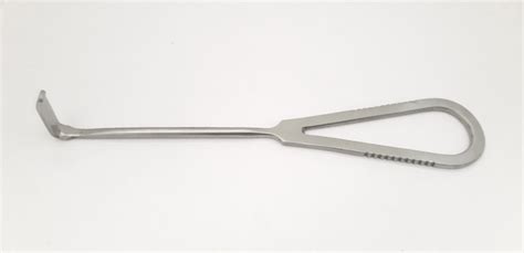 Surgical Right Angle Retractor, Length: 6inch, Material Grade: SS304 at Rs 290/piece in Bardoli