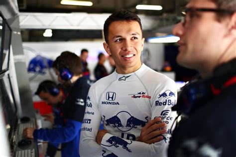 Albon has ‘No Regrets’ about Choosing Formula 1 over Formula E - The Checkered Flag