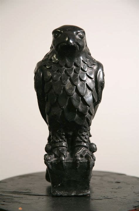 'Maltese Falcon' statue sells for over $4 million at auction in 2020 | Statuen