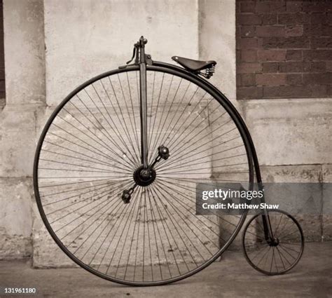 56,431 Vintage Bicycle Stock Photos, High-Res Pictures, and Images - Getty Images