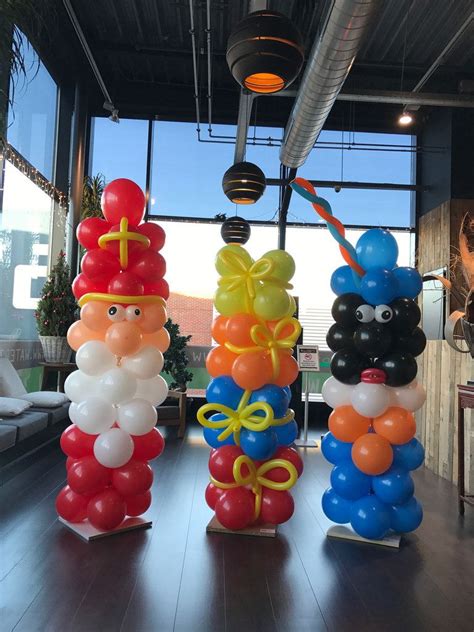 Ballonpilaar Sint en Piet Sinterklaas Watertuin Spijkenisse | Holiday balloons, Balloon ...