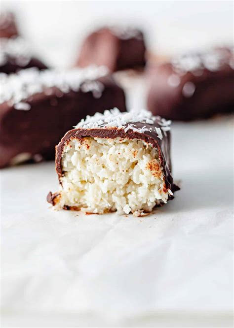 5 Ingredient Bounty Bars - SO VEGAN