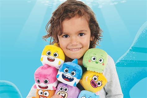 BABY SHARK'S BIG SHOW! TOYS ON AMAZON | Licensing Magazine