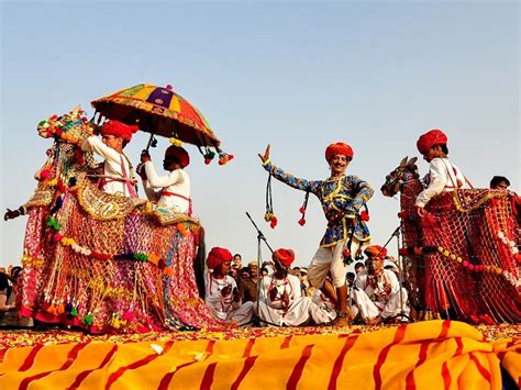 Pushkar Fair – Camels, Crowd and Bizarre Competitions