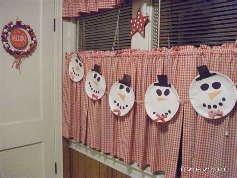 Paper plate snowman garland....for the kids. | Kids christmas, Crafts ...