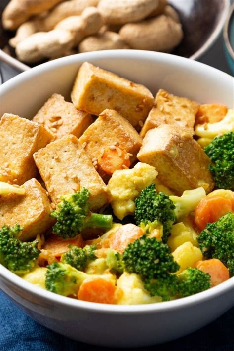 10 Keto Tofu Recipes (+ Easy Low-Carb Dishes) - Insanely Good