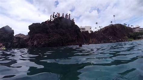 Black Rock Beach Cliff Jumping Maui Hawaii Kaanapali Beach GoPro Video ...