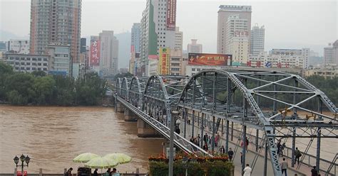 Zhongshan Bridge in Lanzhou, China | Sygic Travel