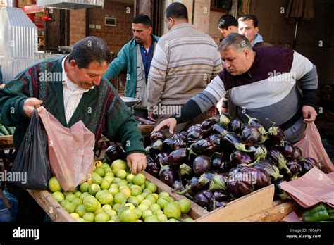 Market in Nablus old city Stock Photo - Alamy