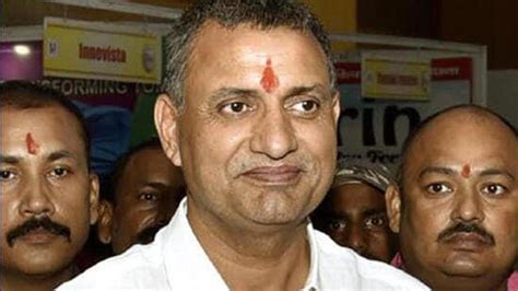 ‘Don’t care about those clinging to chair’: RJD leader’s veiled attack ...