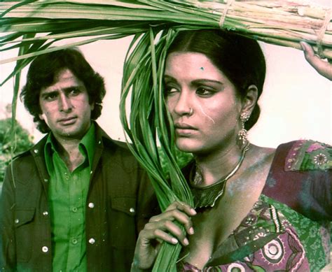 Zeenat Aman & Shashi Kapoor in 2020 | Image, Photo, Photo galleries