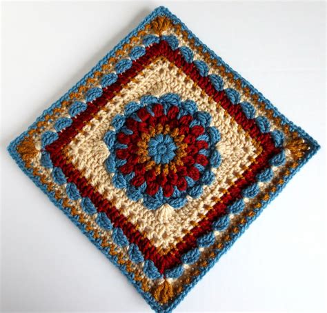 Ravelry: Floral Dimension Afghan Square pattern by Laurie Dale | Crochet blanket patterns ...