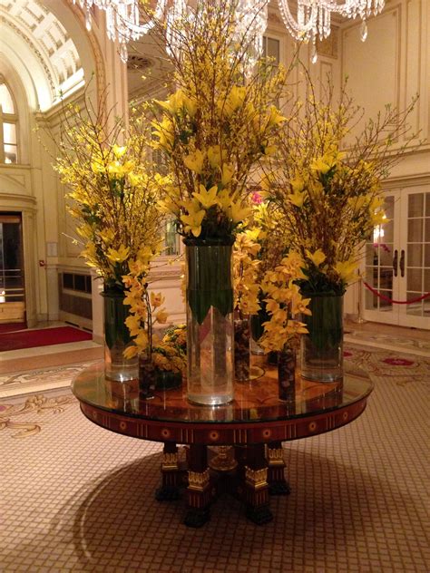 Lovely spring Daffodil arrangement in The Plaza Hotel 5th Avenue ...