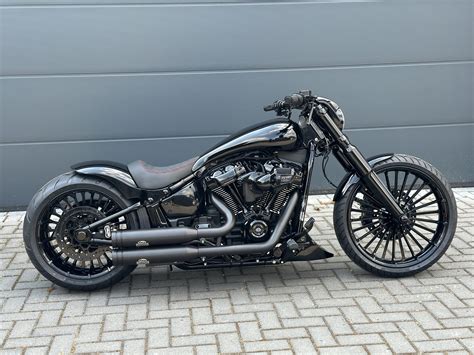 Harley Davidson Softail Breakout Custom