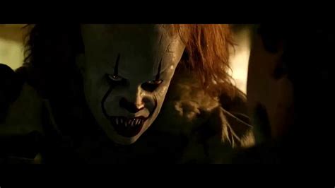 PennyWise Horror Scenes In Well House | IT (2017) - YouTube