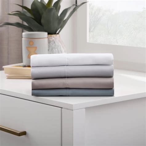 4 Types of Bed Sheets For All Seasons 2022 – Linen Mart