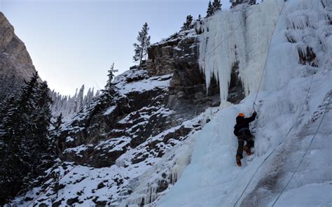 Beginner Ice Climbing Course in Canmore and Banff