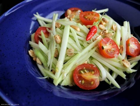 Thai Green Mango Salad (Som Tum Mamuang) - sprinkles and sauce