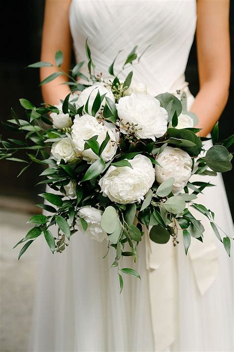 Kate and Andrew's Green White and Gold Elegant and Minimal New York Wedding - Boho Wedding Blog ...